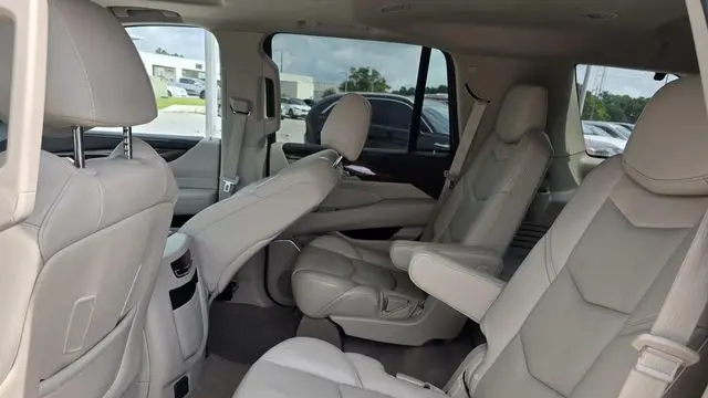 2018 Cadillac Escalade Luxury