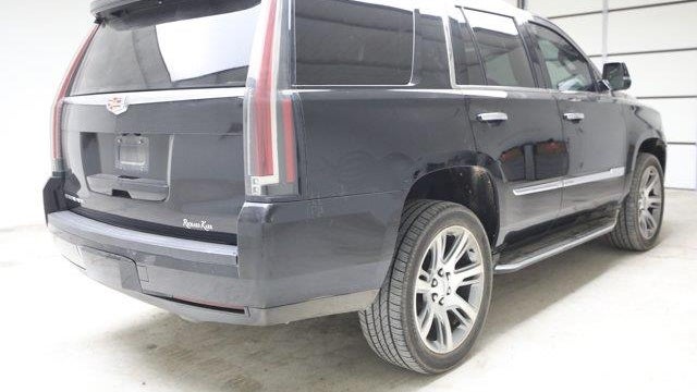2016 Cadillac Escalade Luxury Collection