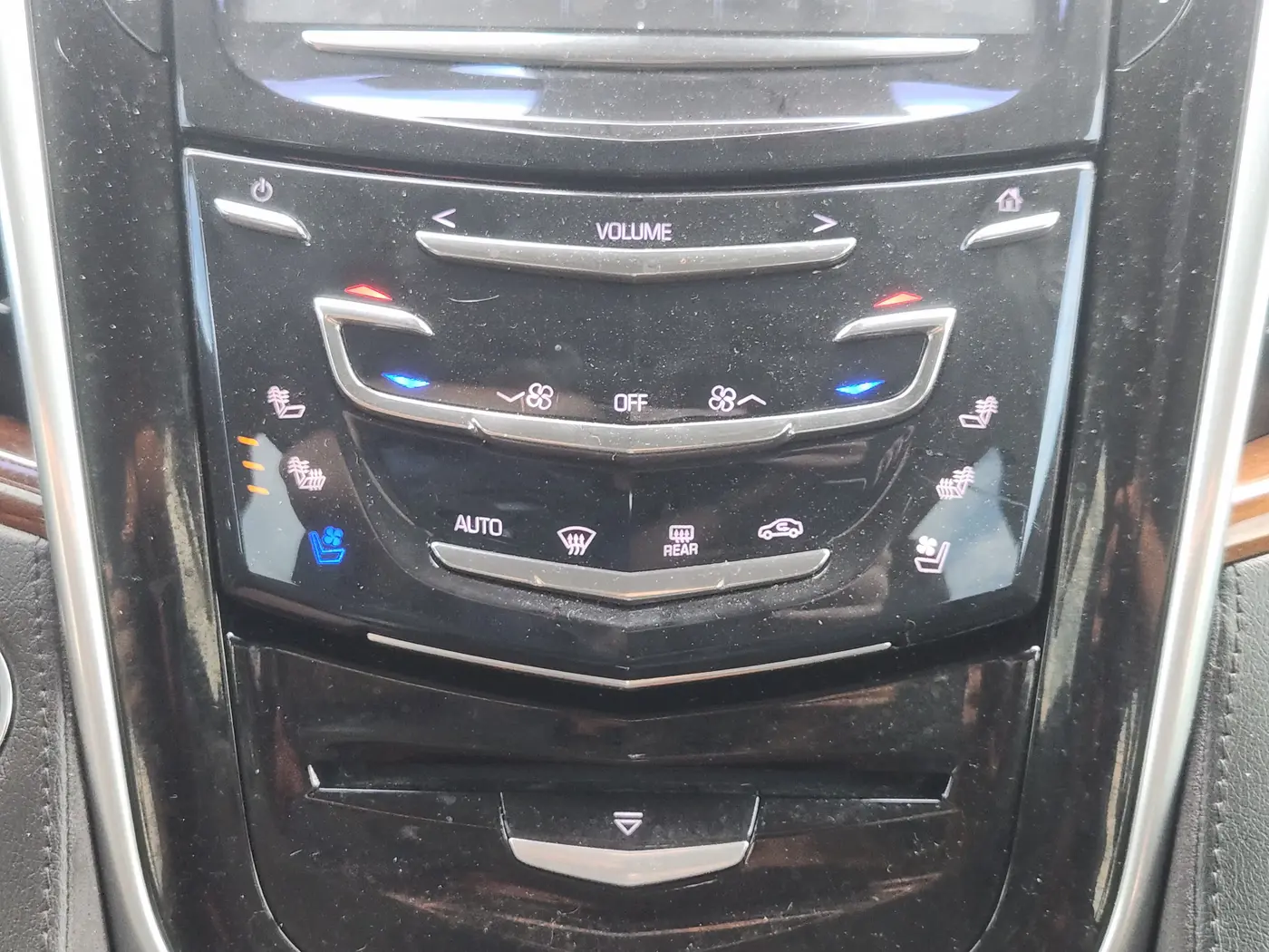 2019 Cadillac Escalade - $39,913