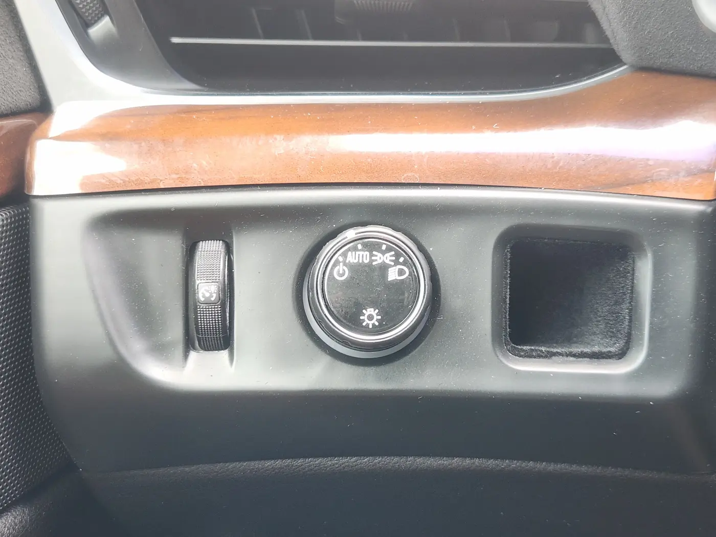 2019 Cadillac Escalade - $39,913