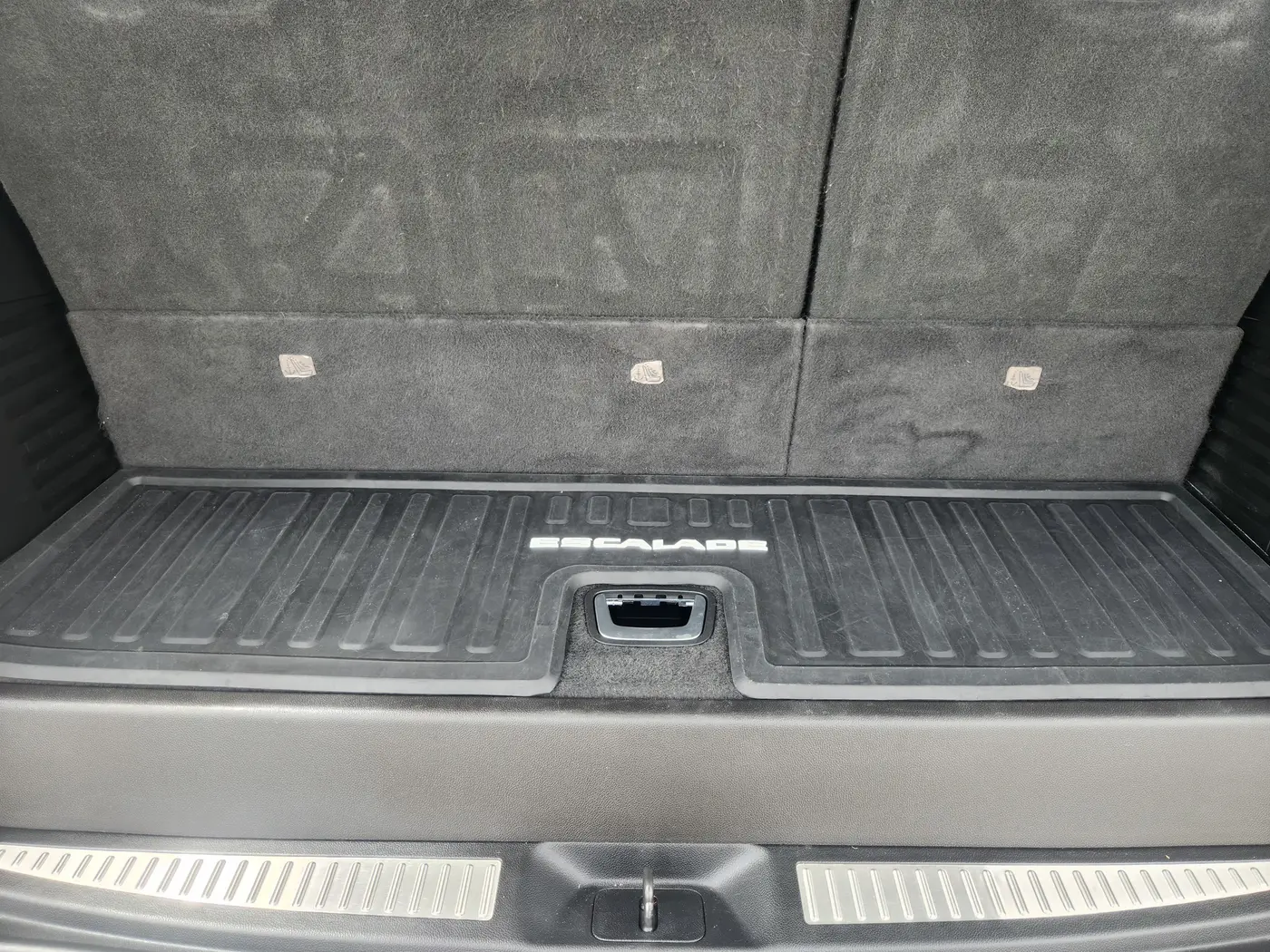 2019 Cadillac Escalade - $39,913