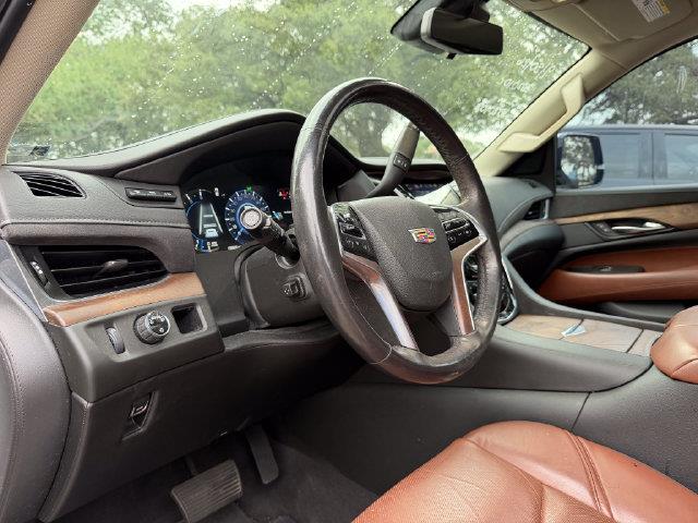 2020 Cadillac Escalade - $32,912