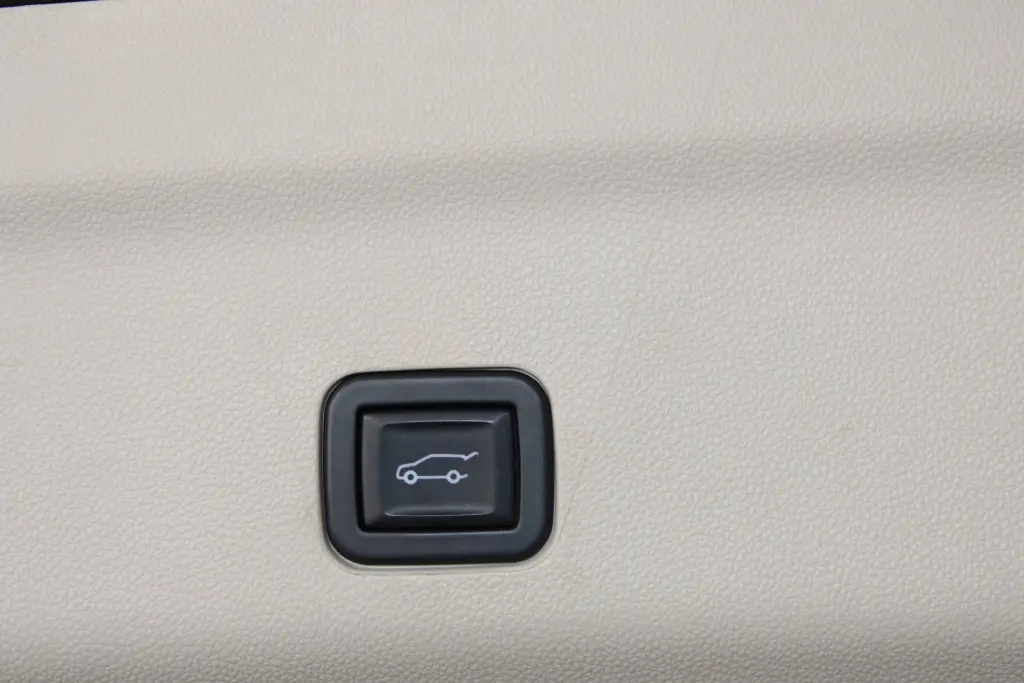 2021 Cadillac Escalade - $53,988