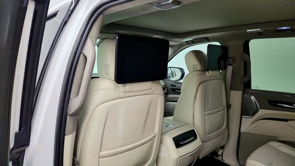 2021 Cadillac Escalade - $52,495