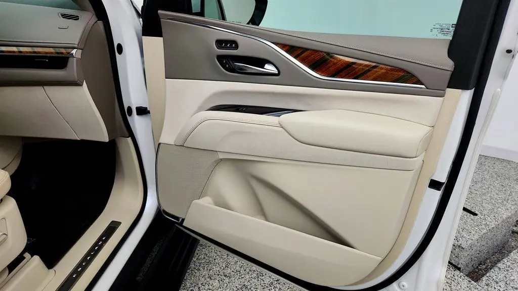 2021 Cadillac Escalade - $52,495