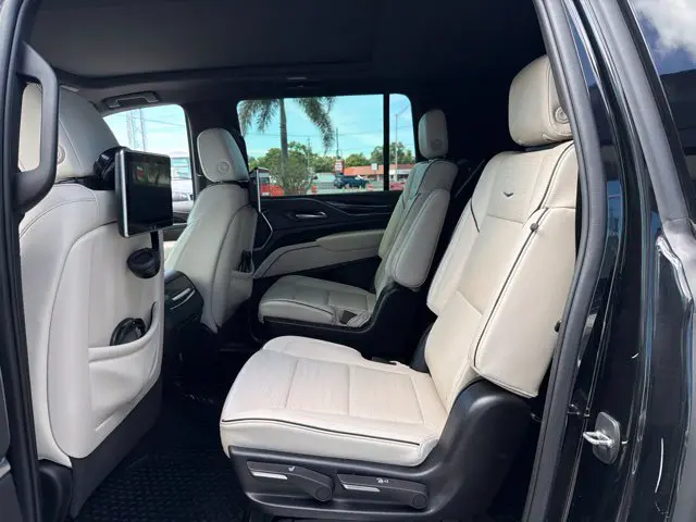 2022 Cadillac Escalade - $54,986