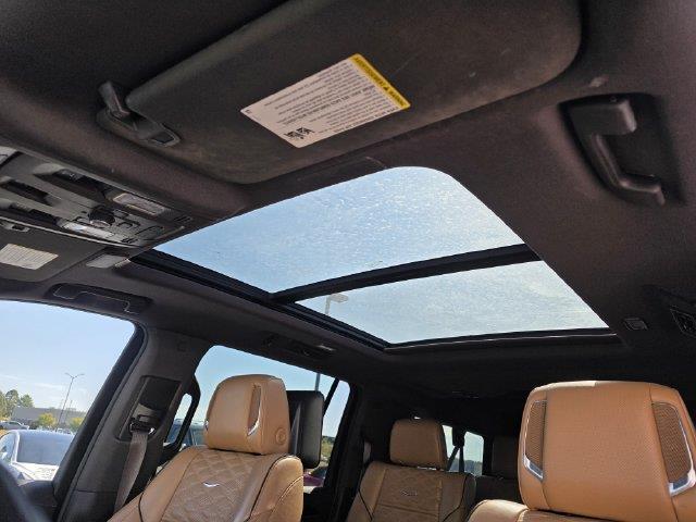 2021 Cadillac Escalade - $39,200