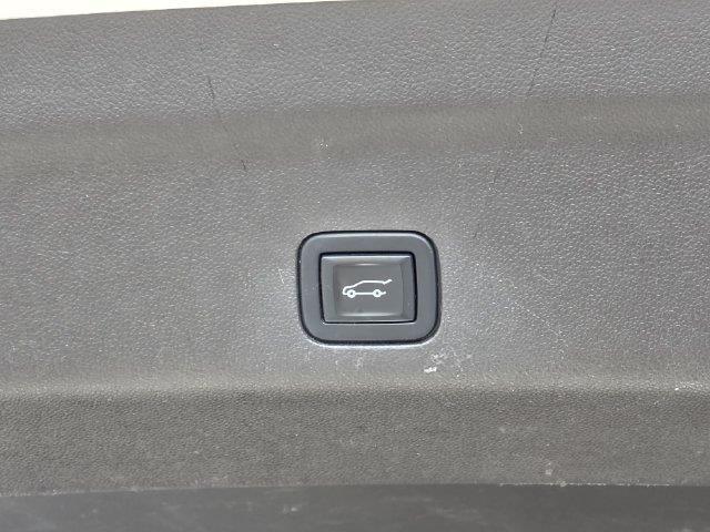 2021 Cadillac Escalade - $39,200