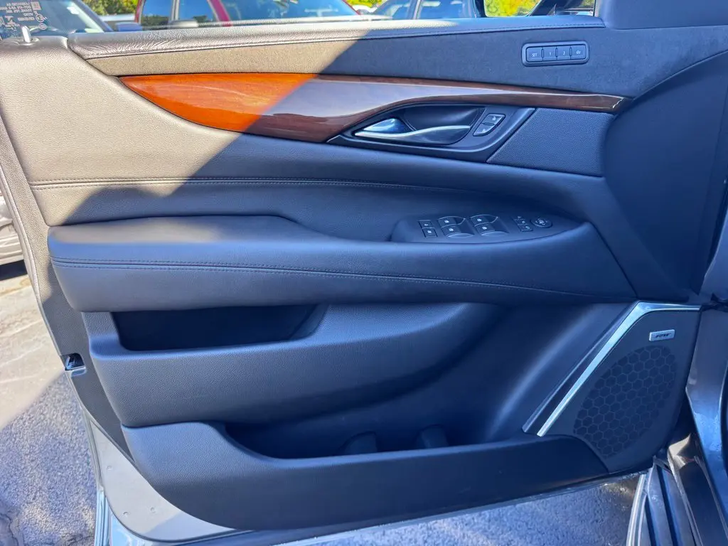 2020 Cadillac Escalade - $37,000
