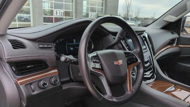 2020 Cadillac Escalade Luxury