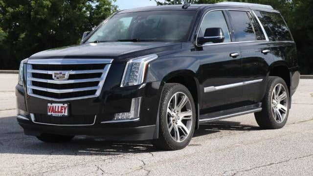 2017 Cadillac Escalade Luxury