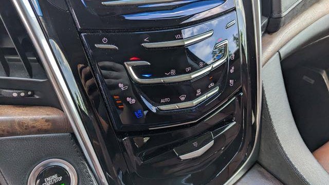 2019 Cadillac Escalade Luxury