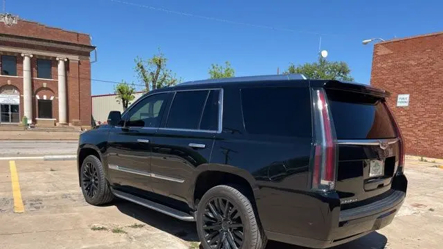 2020 Cadillac Escalade Luxury