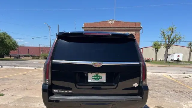 2020 Cadillac Escalade Luxury