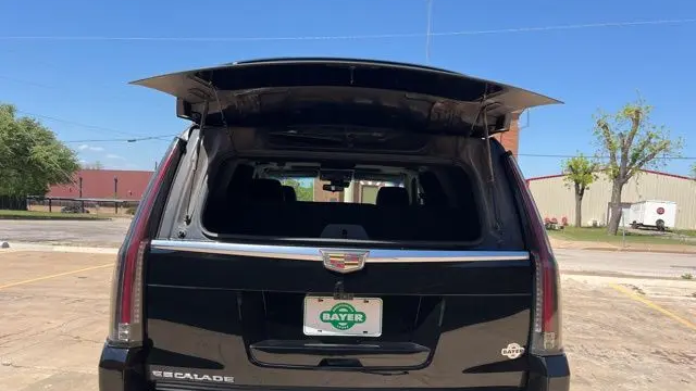 2020 Cadillac Escalade Luxury