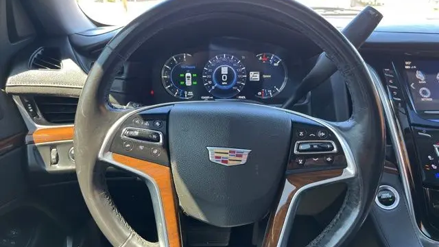 2020 Cadillac Escalade Luxury