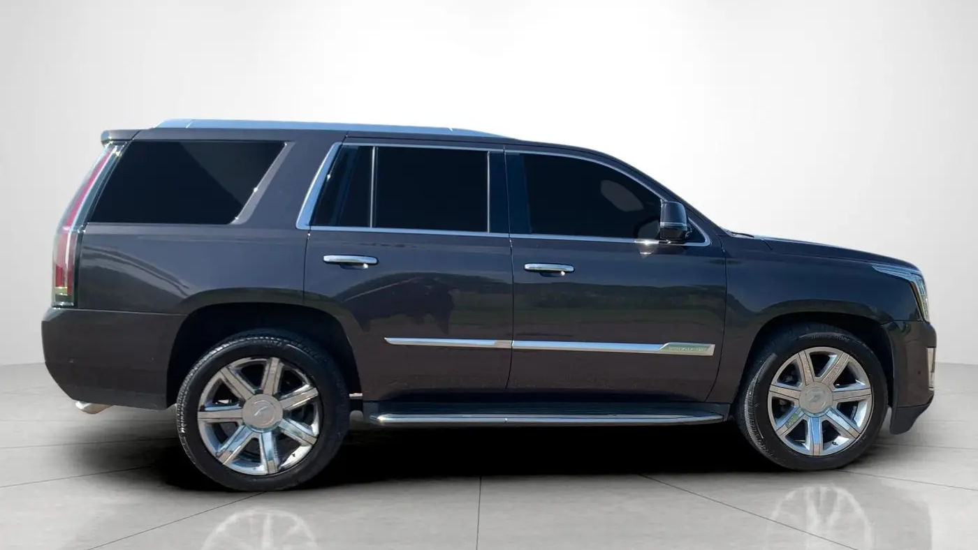 2018 Cadillac Escalade Luxury