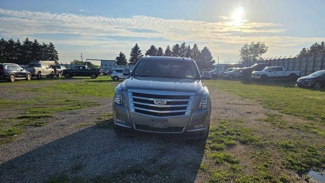 2018 Cadillac Escalade Luxury