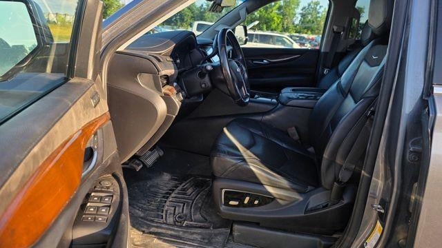 2018 Cadillac Escalade Luxury