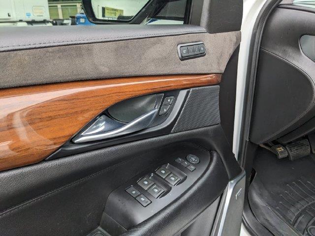 2018 Cadillac Escalade - $18,577