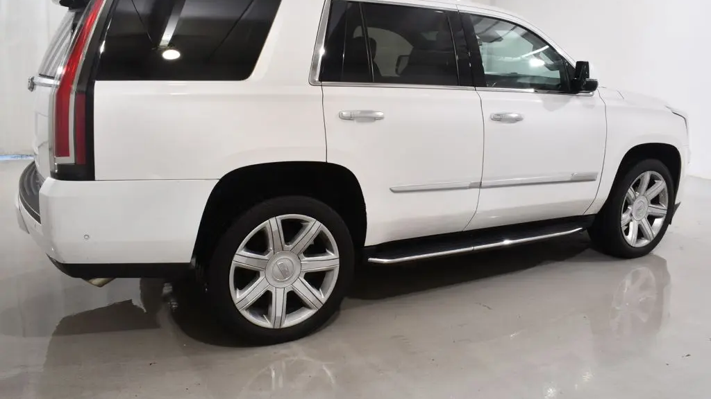 2018 Cadillac Escalade Luxury
