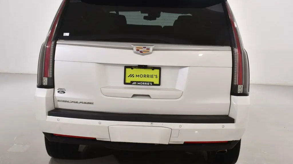 2018 Cadillac Escalade Luxury