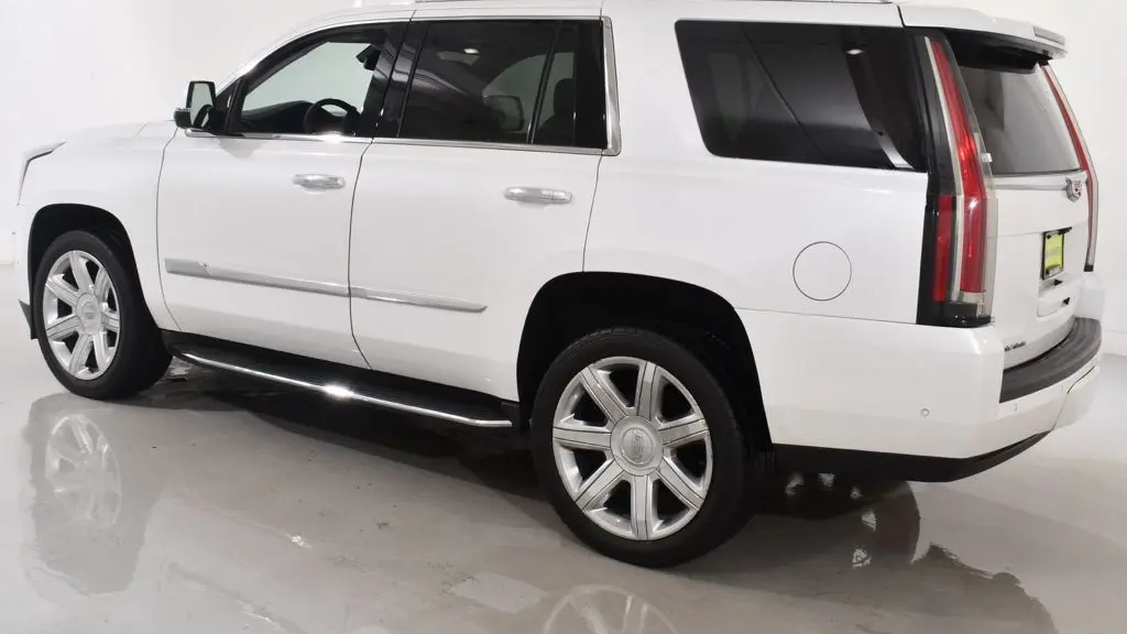 2018 Cadillac Escalade Luxury