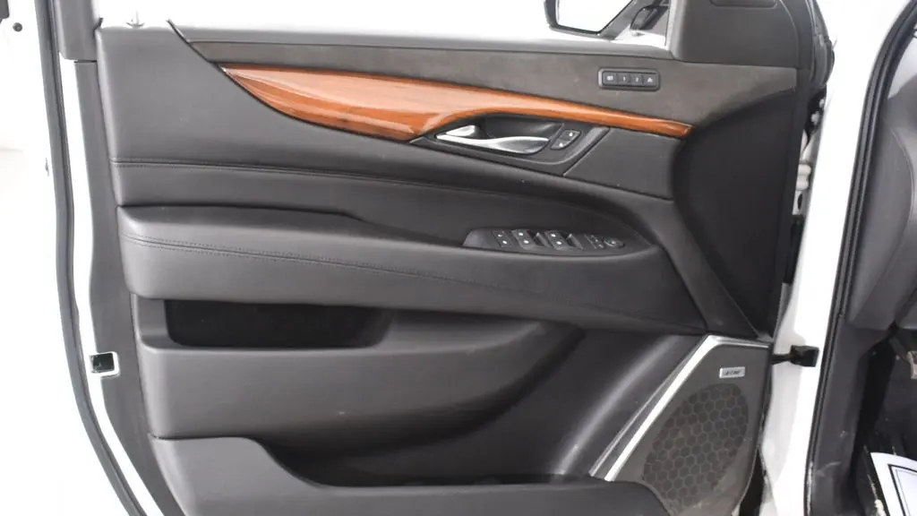2018 Cadillac Escalade Luxury