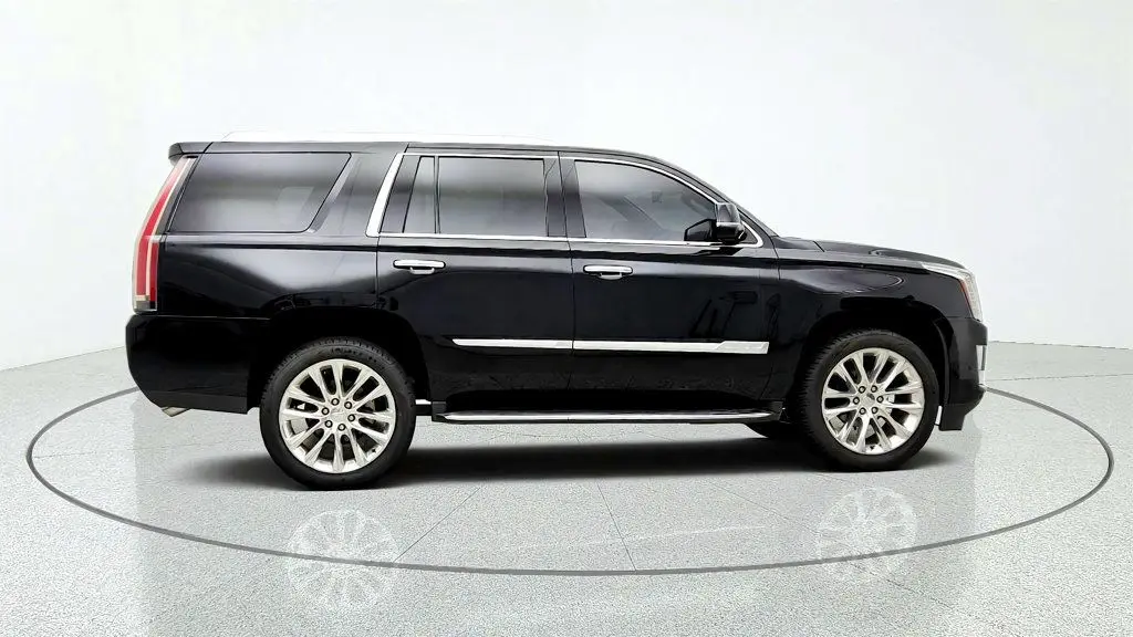 2019 Cadillac Escalade - $36,495