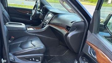 2018 Cadillac Escalade Luxury