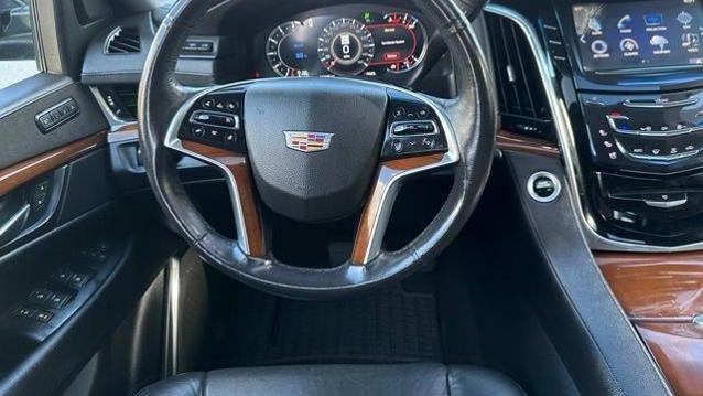 2018 Cadillac Escalade Luxury