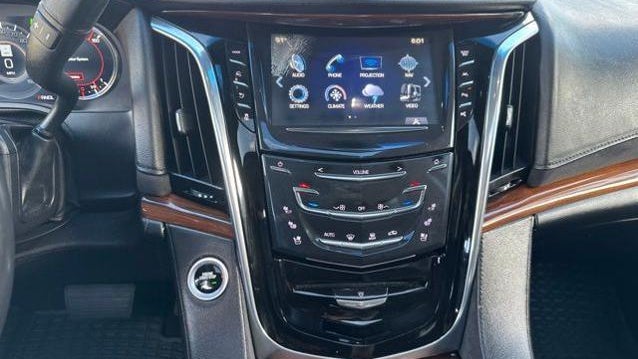 2018 Cadillac Escalade Luxury