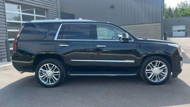 2020 Cadillac Escalade Luxury