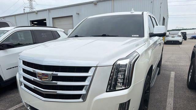 2017 Cadillac Escalade Luxury
