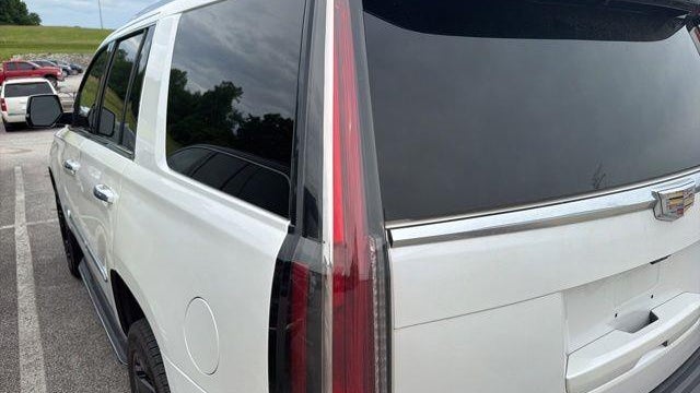 2017 Cadillac Escalade Luxury