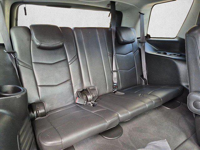 2020 Cadillac Escalade - $34,959