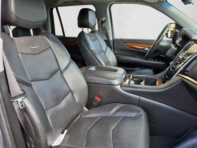 2020 Cadillac Escalade - $34,959