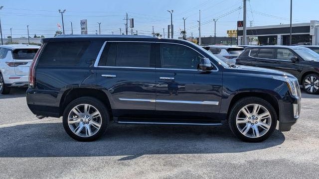 2020 Cadillac Escalade Luxury