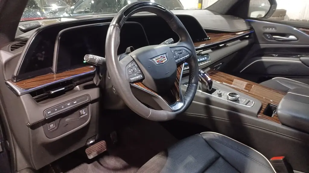 2023 Cadillac Escalade Premium Luxury