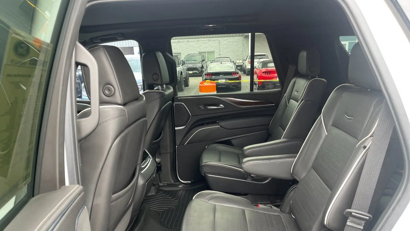 2022 Cadillac Escalade Premium Luxury