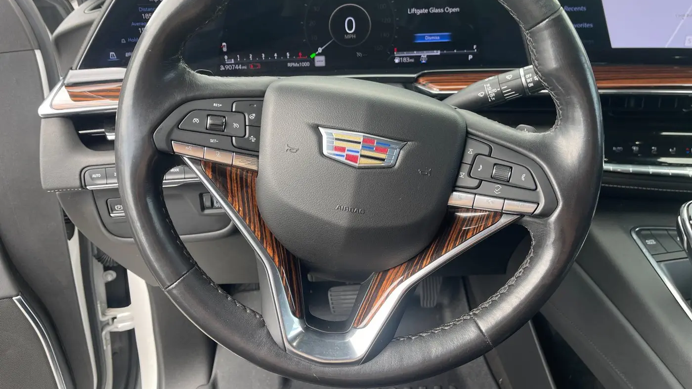 2022 Cadillac Escalade Premium Luxury