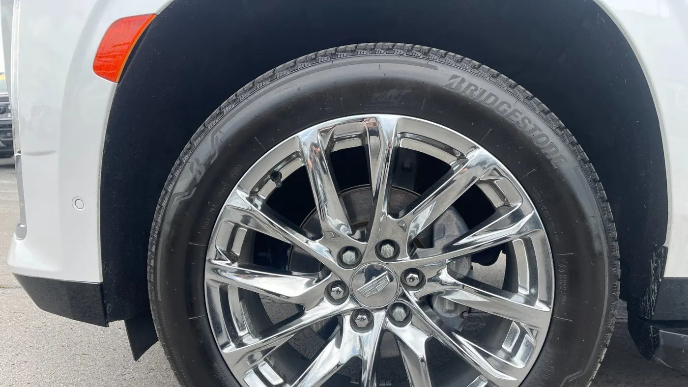 2022 Cadillac Escalade Premium Luxury