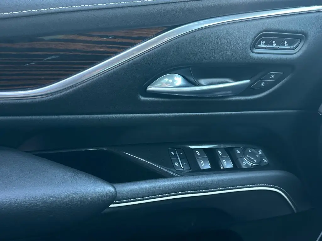 2022 Cadillac Escalade - $61,760