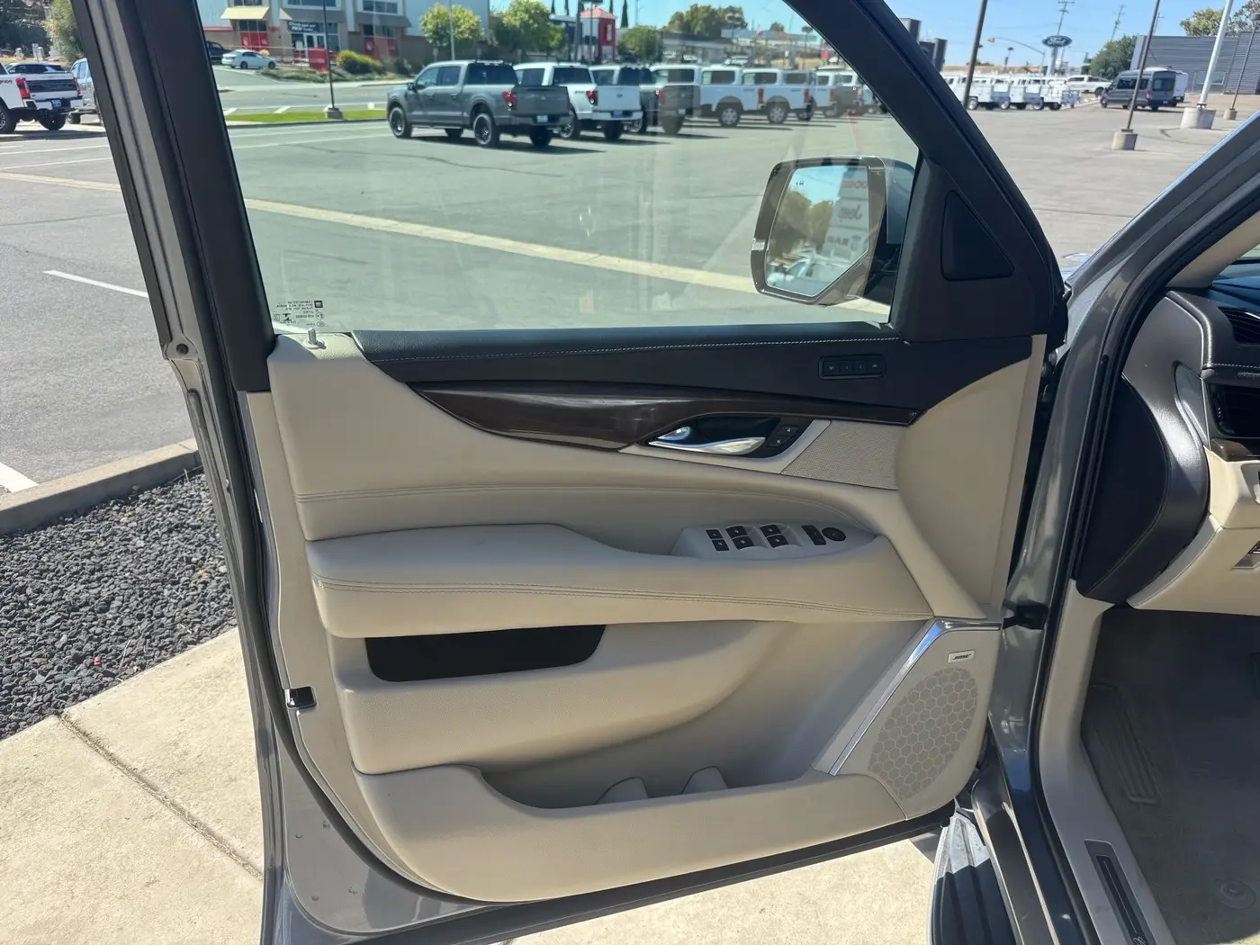 2019 Cadillac Escalade - $33,788