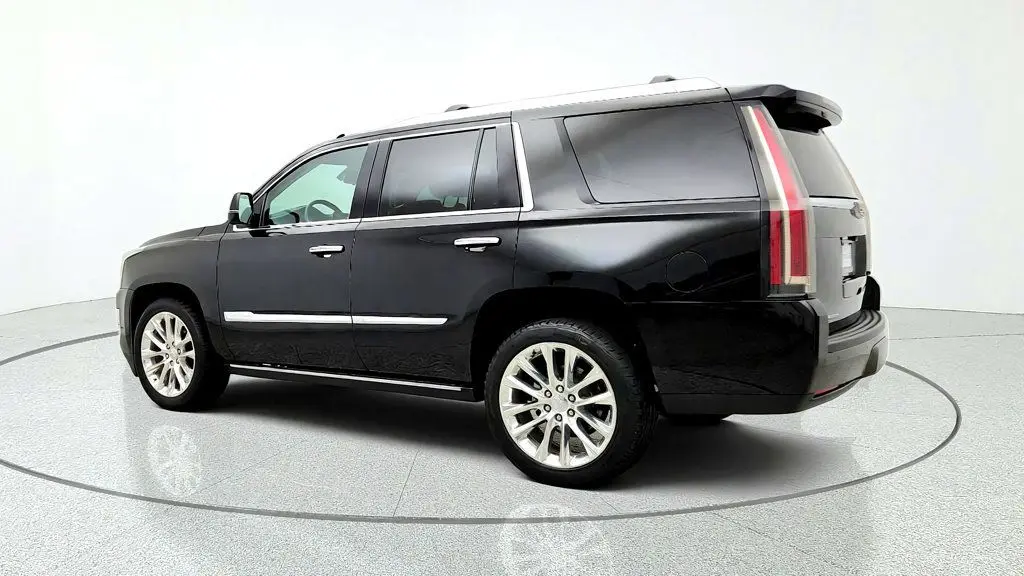 2020 Cadillac Escalade - $35,995