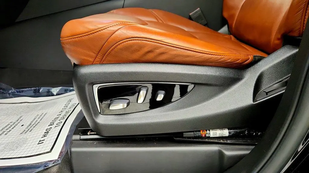 2020 Cadillac Escalade - $35,995