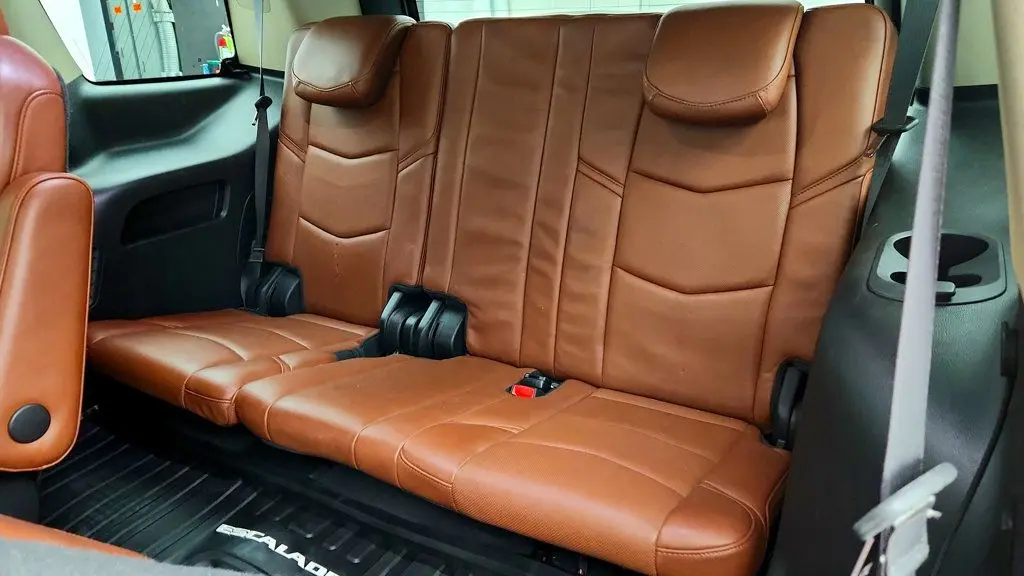 2020 Cadillac Escalade - $35,995