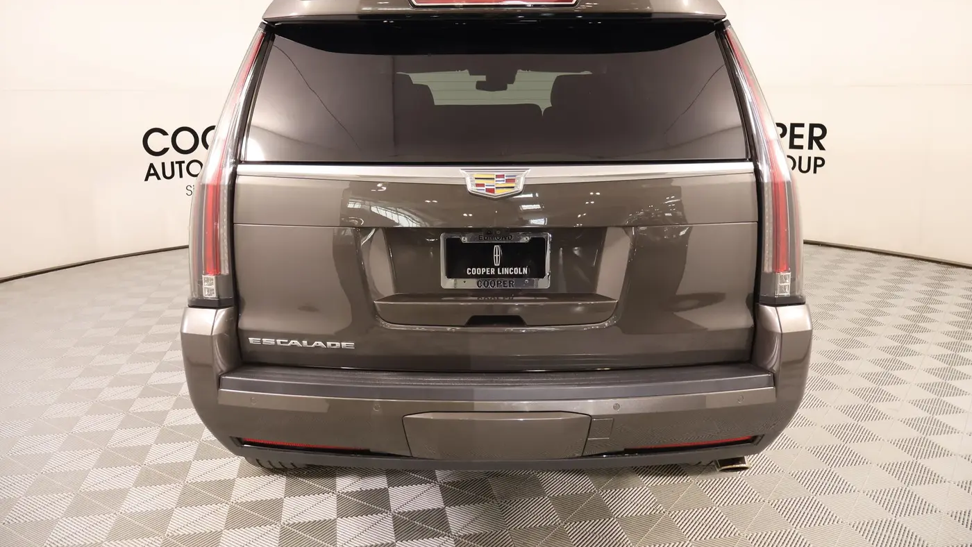 2020 Cadillac Escalade Premium Luxury