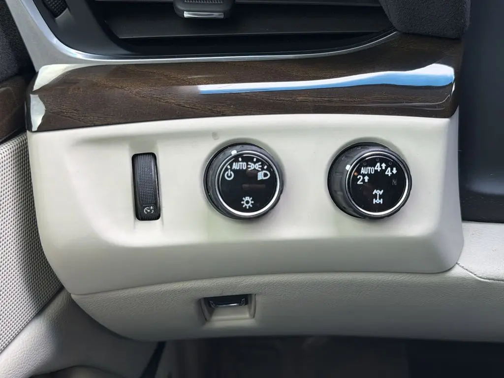 2020 Cadillac Escalade - $32,987