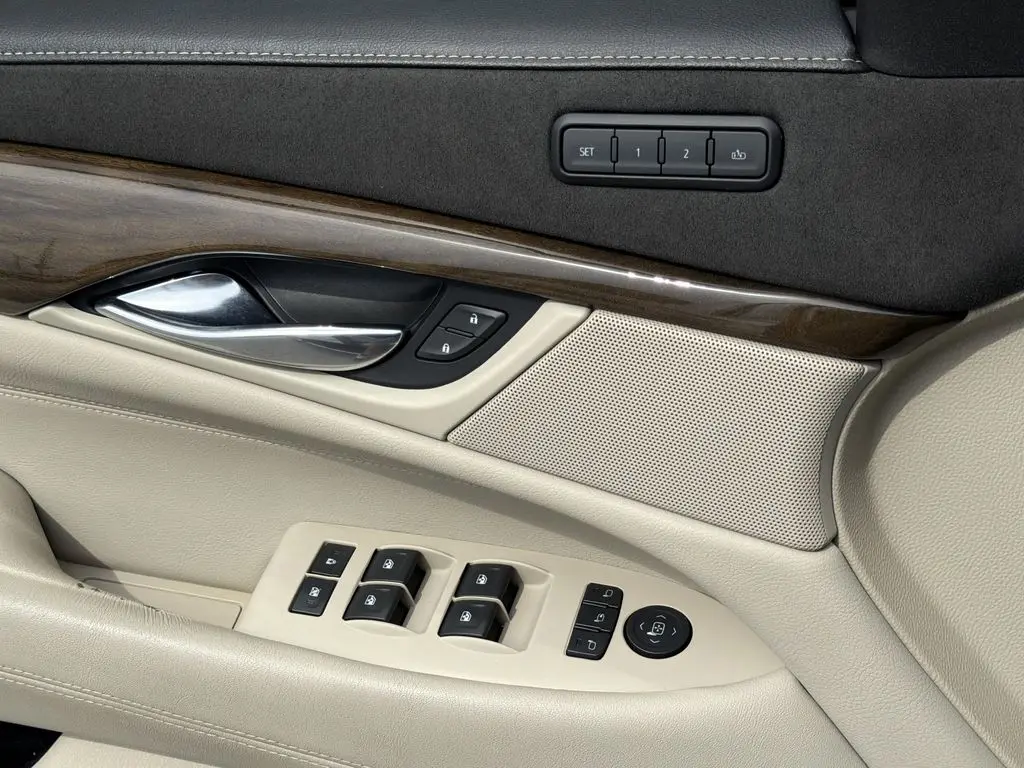 2020 Cadillac Escalade - $32,987